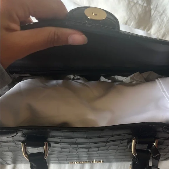 Michael Kors Black Croc-Embossed Satchel : Never Used ( not even once ) - Picture 4 of 6